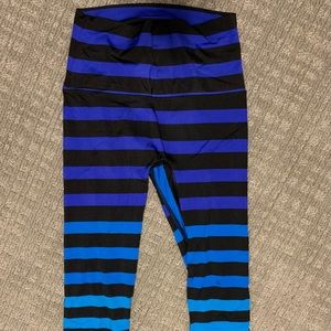 K Deer very good condition leggings.